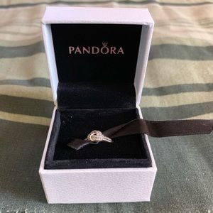 Pandora Ring